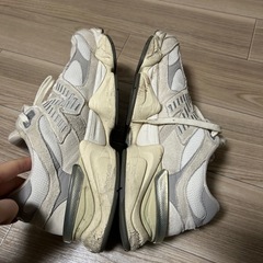 New Balance 9060 グレー ホワイト スニーカー 26.5の画像