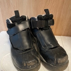 ミドリ安全 安全靴 寒冷地用　先芯入りスニーカー　ＭＰＳＷ－１３５ブラックの画像