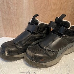 ミドリ安全 安全靴 寒冷地用　先芯入りスニーカー　ＭＰＳＷ－１３５ブラックの画像