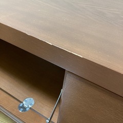 ブラウン木製テレビ台 120cm アクリル窓引き戸付き（テレビボード）の画像