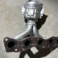 ZC32S エキマニ触媒レスの画像