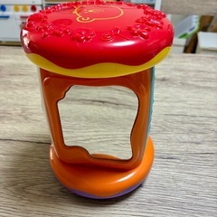 トイザらスオリジナルのブルーイン（Bruin）ブランドの知育玩具「ころころミュージカルローラー」の画像