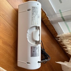 セラミックファンヒーター（人感センサー付き）の画像