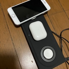 ワイヤレス充電器の画像