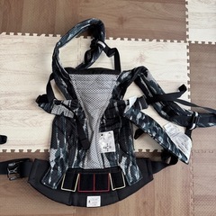 ほぼ新品エルゴベビー抱っこ紐の画像