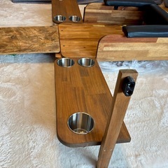 ハイエース　ワイドミドルバン　ダークプライム　ペット用センターコンソール　セカンドテーブルセット　わんちゃんと一緒　の画像