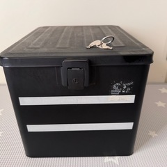 バイク リアキャリアボックス 鉄箱 カブなど
に！の画像