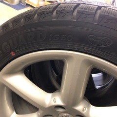 Z33冬タイヤ　ホイール付き　新品に近いの画像
