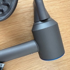 【相談中】dyson ダイソン　ヘアドライヤー の画像