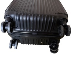 機内持ち込みサイズ　スーツケース　ブラック
の画像