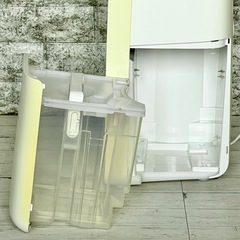 シャープ「CV-L71」プラズマクラスター搭載・衣類乾燥除湿機の画像