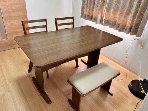 ダイニングテーブル（中古）