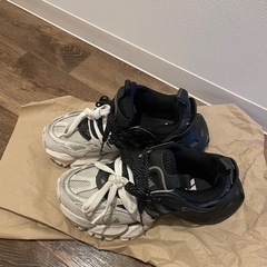 【日本未発売モデル】adidas XLG RUNNER DELUXE 25.5の画像