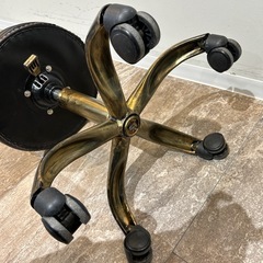 日本製 アンティークスツール ビーナス 美容室カットチェアの画像