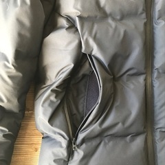 ユニクロ シームレスダウンパーカ （未使用）ブラック Sサイズ の画像