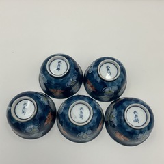 茶器５客揃　花模様が映える紺地の茶器の画像