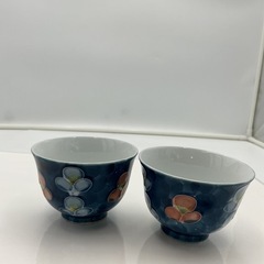 茶器５客揃　花模様が映える紺地の茶器の画像