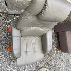 【無料】ハイバックチェア 回転式  本革調 の画像