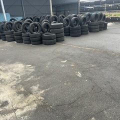夏冬タイヤ色々ございますの画像