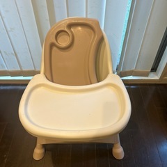食事用ベビーチェアの画像