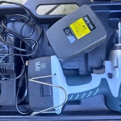 ジャンク　充電式 インパクトドライバーの画像