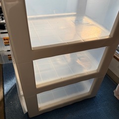 衣装ケースの画像