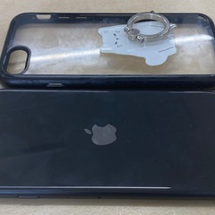 【受付終了
】iPhone SE 第2世代 256GB 車の音楽再生・サブカメラ等にもの画像