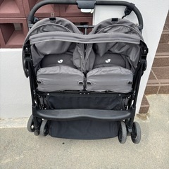 Joie エアツイン（双子用ベビーカー）
の画像