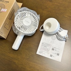 ハンディファン　未使用　携帯扇風機　卓上使用　置くだけ充電　の画像