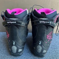 スノボブーツ23.5cmの画像
