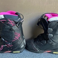 スノボブーツ23.5cmの画像