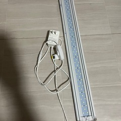 水槽ライト60センチ、部品が無いけど使えます。の画像