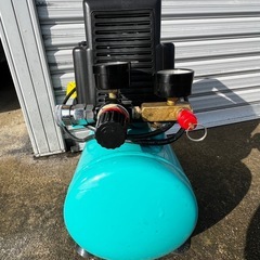 美品CP-100 ナカト ミ エアコ  ンプレッサー の画像