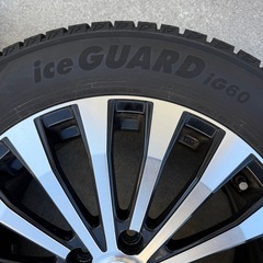 スタッドレスタイヤセット 225/55R17 YOKOHAMA iG60 2023年製ホイール付 4本セットの画像
