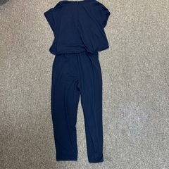 ユニクロ　Vネックオールインワン　フォーマル　入園式　卒園式　お宮参りの画像