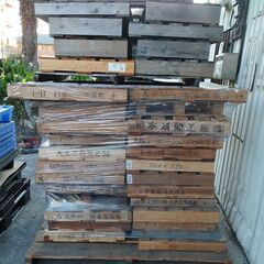 パレット　木製パレット　プラパレットの画像