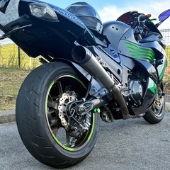 カワサキ　zzr1400
の画像