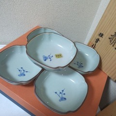 未使用　有田焼　波佐見焼 　雅幸窯 　小鉢（大きめ）5客12.3㎝木箱付の画像