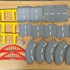 キャンプ場で遊ぼう！トミカタウン立体レイアウトセットの画像