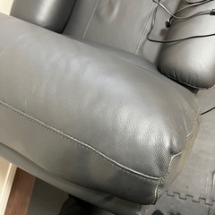 黒の電動ソファ(1人用)の画像