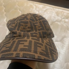 FENDI帽子ズッカ柄の画像