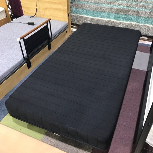 シングルベッド　脚付きスノコ　マットレス