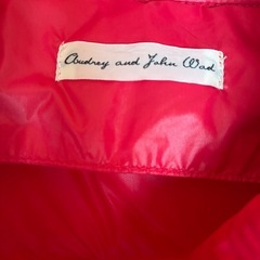 Audrey and Fahen Wad ダウンベストの画像