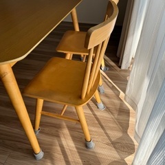 ダイニングテーブル、椅子セット無料の画像