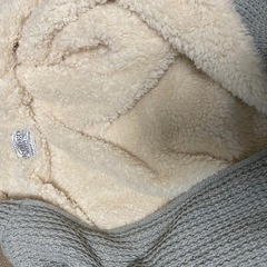 ロデオクラウンズ　パーカー　モコモコ　グレーの画像