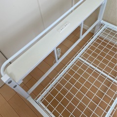 スノコ式パイプベッド　マットレス付きの画像