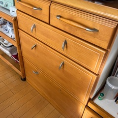 23年使用した食器棚を無料で差し上げますの画像