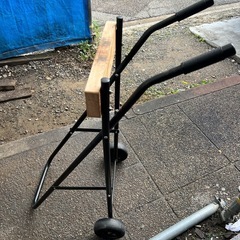 船外機 エンジンスタンドの画像