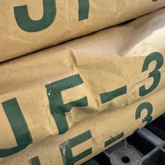 ジョリパットネオ20kg×4缶＋ジョリパットシーラー開封約10kg×１缶＋寒水石20kg×3袋（開封8.2kg×1袋）の画像