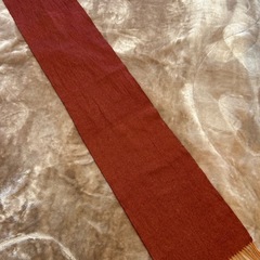 ニナリッチNina Ricciマフラー ストール ショール スカーフ赤色系無地 縦約159センチ （フリンジ含みません） 横　約30センチ フリンジ　約7センチユニセックス男女兼用レディースlady'sLADYS女性用婦人ウィメンズwomen’sの画像